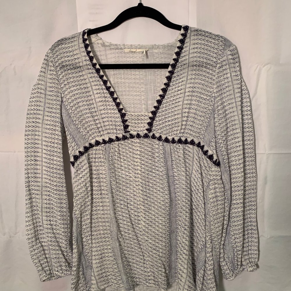 Floreat | Blue & White Blouse